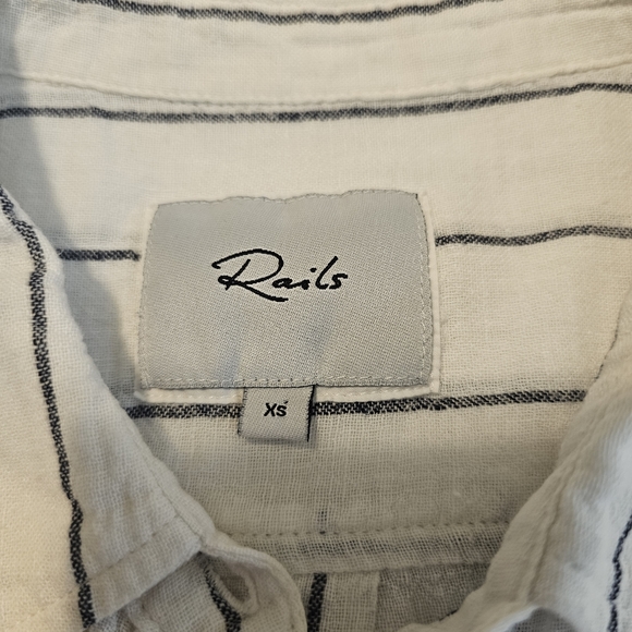 Rails Charli Linen Blend Button-down! Size XS. - Picture 8 of 8
